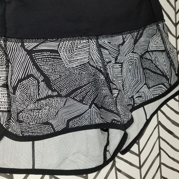 Lululemon Speed Short Dottie Tribe Black White 4 - Picture 4 of 8
